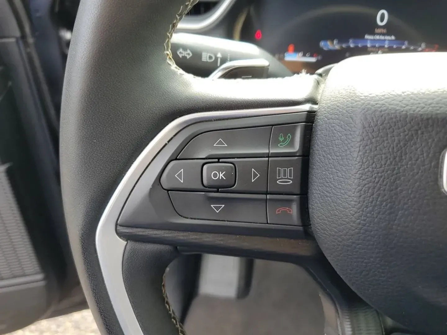 2024 /Global Black Jeep Grand Cherokee Altitude (1C4RJKAGXR8) with an V6, 3.6L engine, 8-speed automatic transmission, located at 6064 Gull Rd, Kalamazoo, MI, 49048, (269) 222-0088, 42.328388, -85.512924 - **Discover Adventure with the 2024 Jeep Grand Cherokee Altitude Your Perfect Family SUV!**<br /> <br /> Are you ready to elevate your weekend getaways or conquer your daily commute? The 2024 Jeep Grand Cherokee Altitude is designed for those who seek both adventure and comfort in their journeys. Wi - Photo#20