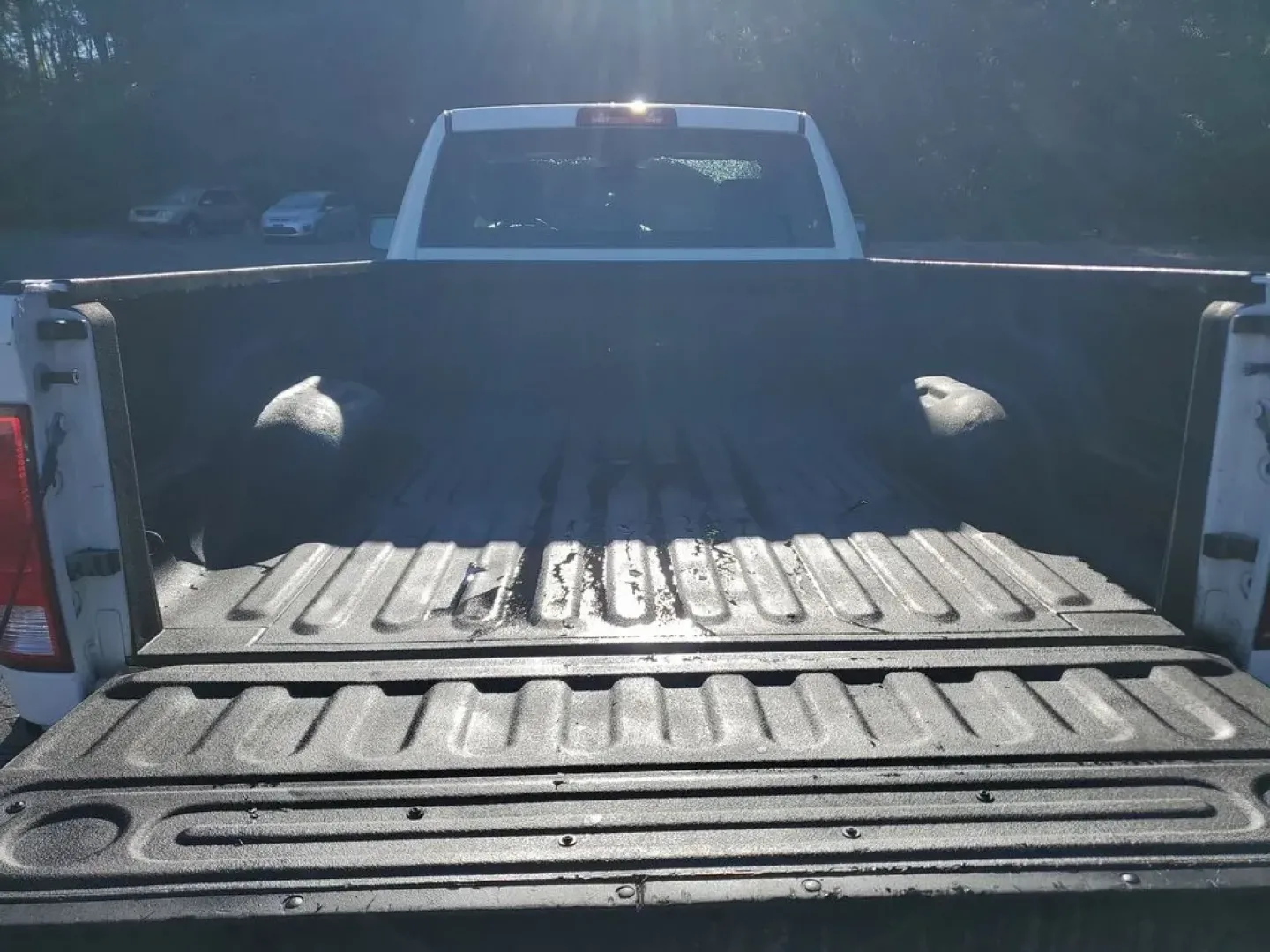 2019 /Diesel Gray/Black Ram 1500 Tradesman (3C6JR6DG9KG) with an V6, 3.6L engine, 8-speed automatic transmission, located at 6064 Gull Rd, Kalamazoo, MI, 49048, (269) 222-0088, 42.328388, -85.512924 - **Discover Adventure in the 2019 Ram 1500 Tradesman - Your Perfect Pickup for Life's Journeys!**<br /> <br /> Are you ready to elevate your everyday experience? The 2019 Ram 1500 Tradesman is not just any truck; it's the ultimate companion for those who crave adventure while balancing the demands of - Photo#7