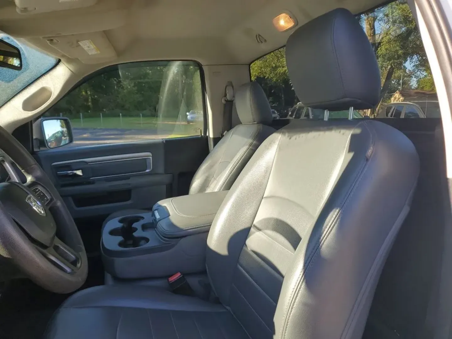 2019 /Diesel Gray/Black Ram 1500 Tradesman (3C6JR6DG9KG) with an V6, 3.6L engine, 8-speed automatic transmission, located at 6064 Gull Rd, Kalamazoo, MI, 49048, (269) 222-0088, 42.328388, -85.512924 - **Discover Adventure in the 2019 Ram 1500 Tradesman - Your Perfect Pickup for Life's Journeys!**<br /> <br /> Are you ready to elevate your everyday experience? The 2019 Ram 1500 Tradesman is not just any truck; it's the ultimate companion for those who crave adventure while balancing the demands of - Photo#10