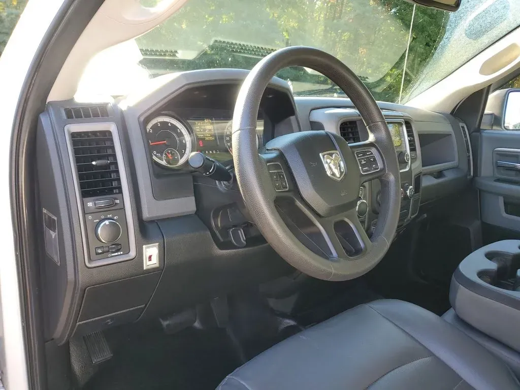 2019 /Diesel Gray/Black Ram 1500 Tradesman (3C6JR6DG9KG) with an V6, 3.6L engine, 8-speed automatic transmission, located at 6064 Gull Rd, Kalamazoo, MI, 49048, (269) 222-0088, 42.328388, -85.512924 - **Discover Adventure in the 2019 Ram 1500 Tradesman - Your Perfect Pickup for Life's Journeys!**<br /> <br /> Are you ready to elevate your everyday experience? The 2019 Ram 1500 Tradesman is not just any truck; it's the ultimate companion for those who crave adventure while balancing the demands of - Photo#11