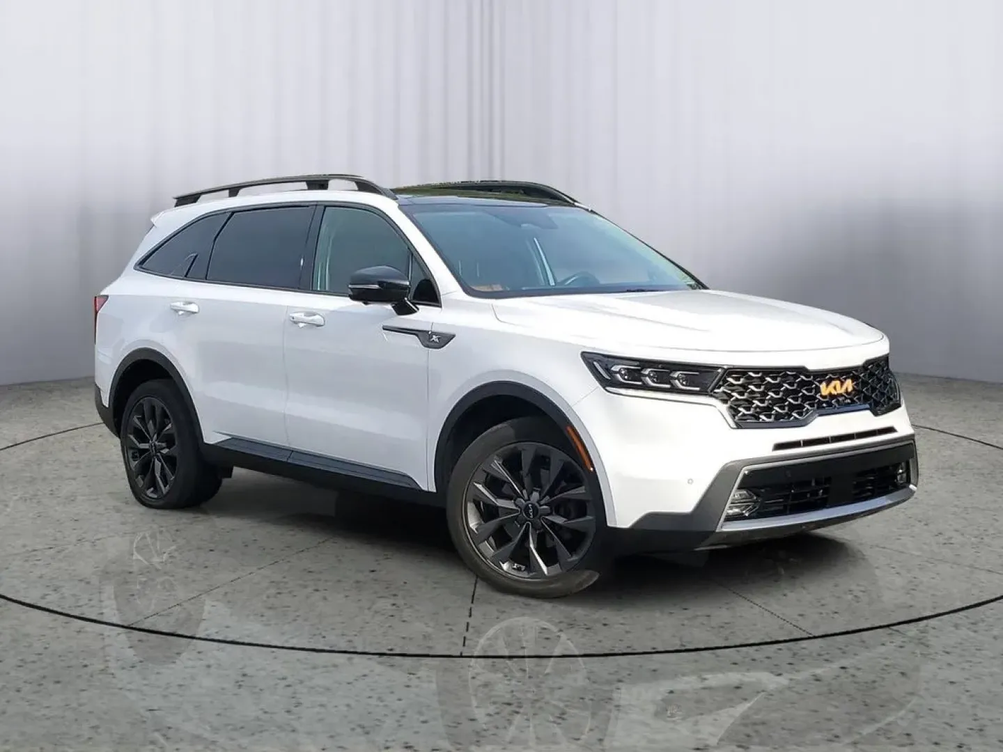 2022 /Black Kia Sorento X-Line SX Prestige (5XYRKDLF0NG) with an 4 Cyl, 2.5L engine, 8-speed auto-shift manual transmission, located at 6064 Gull Rd, Kalamazoo, MI, 49048, (269) 222-0088, 42.328388, -85.512924 - **Unleash Adventure with the 2022 Kia Sorento X-Line SX Prestige at AutoMaxx - Kalamazoo!**<br /> <br /> Are you ready to elevate your family outings, weekend adventures, or daily commutes? Look no further than this stunning 2022 Kia Sorento X-Line SX Prestige, your gateway to a lifestyle filled wit - Photo#1