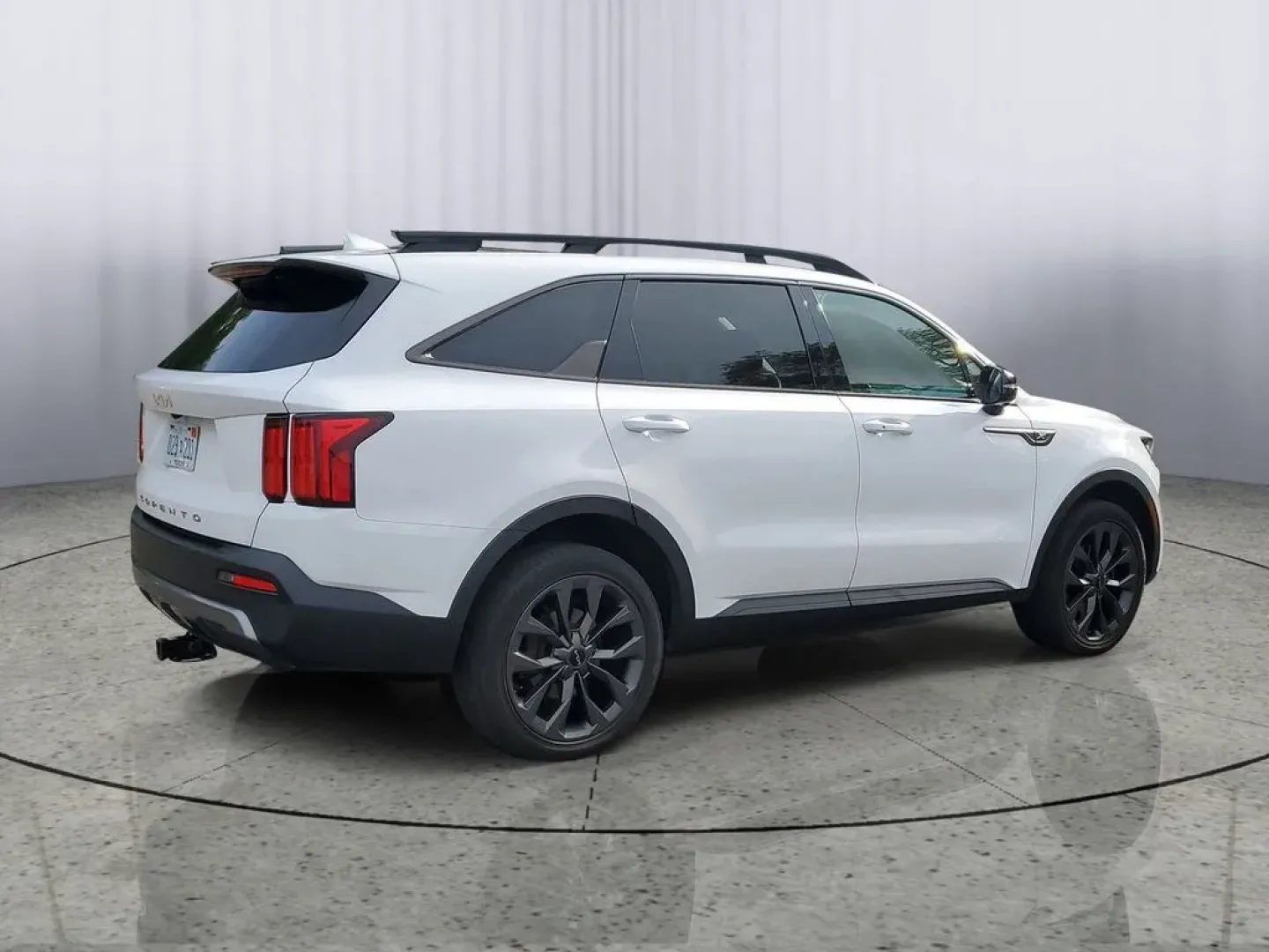 2022 /Black Kia Sorento X-Line SX Prestige (5XYRKDLF0NG) with an 4 Cyl, 2.5L engine, 8-speed auto-shift manual transmission, located at 6064 Gull Rd, Kalamazoo, MI, 49048, (269) 222-0088, 42.328388, -85.512924 - **Unleash Adventure with the 2022 Kia Sorento X-Line SX Prestige at AutoMaxx - Kalamazoo!**<br /> <br /> Are you ready to elevate your family outings, weekend adventures, or daily commutes? Look no further than this stunning 2022 Kia Sorento X-Line SX Prestige, your gateway to a lifestyle filled wit - Photo#4