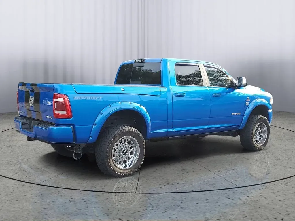 2022 /Black Ram 2500 Laramie (3C6UR5FL3NG) with an 6 Cyl, 6.7L engine, 6-speed automatic transmission, located at 6064 Gull Rd, Kalamazoo, MI, 49048, (269) 222-0088, 42.328388, -85.512924 - **Unleash Your Adventure with the 2022 Ram 2500 Laramie Diesel Perfect for Every Task!**<br /> <br /> Are you ready to elevate your driving experience? Whether you're a weekend warrior heading off the beaten path, a dedicated tradesperson hauling heavy loads, or a family seeking the perfect blend o - Photo#4