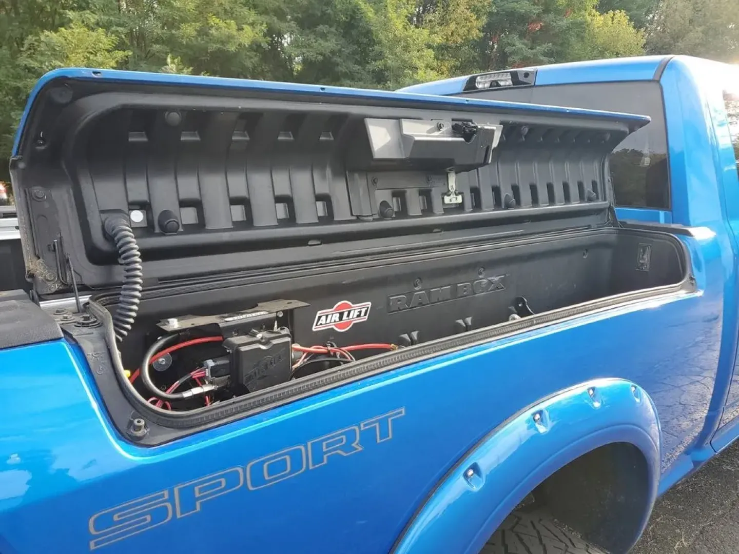 2022 /Black Ram 2500 Laramie (3C6UR5FL3NG) with an 6 Cyl, 6.7L engine, 6-speed automatic transmission, located at 6064 Gull Rd, Kalamazoo, MI, 49048, (269) 222-0088, 42.328388, -85.512924 - **Unleash Your Adventure with the 2022 Ram 2500 Laramie Diesel Perfect for Every Task!**<br /> <br /> Are you ready to elevate your driving experience? Whether you're a weekend warrior heading off the beaten path, a dedicated tradesperson hauling heavy loads, or a family seeking the perfect blend o - Photo#9