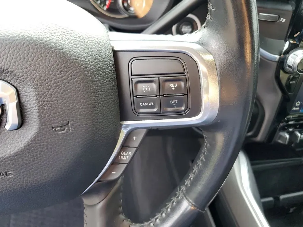 2022 /Black Ram 2500 Laramie (3C6UR5FL3NG) with an 6 Cyl, 6.7L engine, 6-speed automatic transmission, located at 6064 Gull Rd, Kalamazoo, MI, 49048, (269) 222-0088, 42.328388, -85.512924 - **Unleash Your Adventure with the 2022 Ram 2500 Laramie Diesel Perfect for Every Task!**<br /> <br /> Are you ready to elevate your driving experience? Whether you're a weekend warrior heading off the beaten path, a dedicated tradesperson hauling heavy loads, or a family seeking the perfect blend o - Photo#22