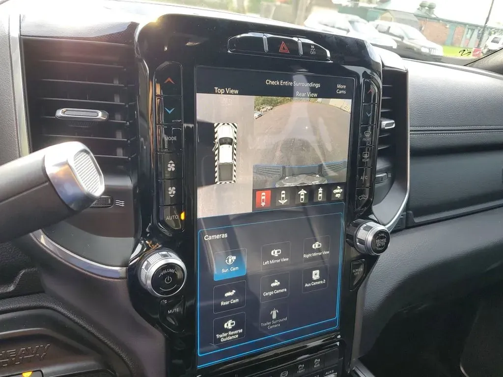 2022 /Black Ram 2500 Laramie (3C6UR5FL3NG) with an 6 Cyl, 6.7L engine, 6-speed automatic transmission, located at 6064 Gull Rd, Kalamazoo, MI, 49048, (269) 222-0088, 42.328388, -85.512924 - **Unleash Your Adventure with the 2022 Ram 2500 Laramie Diesel Perfect for Every Task!**<br /> <br /> Are you ready to elevate your driving experience? Whether you're a weekend warrior heading off the beaten path, a dedicated tradesperson hauling heavy loads, or a family seeking the perfect blend o - Photo#24