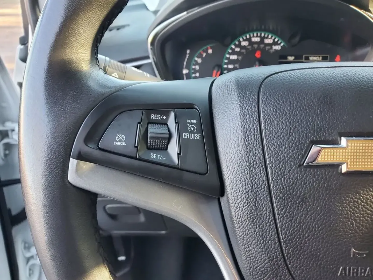 2022 /Jet Black Chevrolet Trax LT (KL7CJPSM8NB) with an 4 Cyl, 1.4L engine, 6-speed automatic transmission, located at 6064 Gull Rd, Kalamazoo, MI, 49048, (269) 222-0088, 42.328388, -85.512924 - **Discover Your Next Adventure in a 2022 Chevrolet Trax LT at AutoMaxx - Kalamazoo!**<br /> <br /> Are you looking for the perfect vehicle to complement your on-the-go lifestyle? Whether it's for daily commutes, weekend getaways, or family outings, the 2022 Chevrolet Trax LT is designed to deliver v - Photo#18