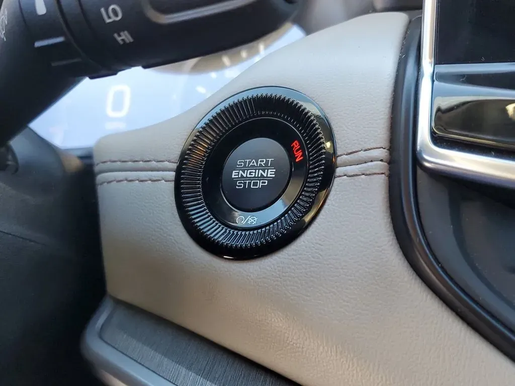 2025 /Black Jeep Compass Limited (3C4NJDCNXST) with an 4 Cyl, 2.0L engine, 8-speed automatic transmission, located at 6064 Gull Rd, Kalamazoo, MI, 49048, (269) 222-0088, 42.328388, -85.512924 - **Discover Your Next Adventure with the 2025 Jeep Compass Limited at AutoMaxx - Kalamazoo!**<br /> <br /> Are you ready to elevate your lifestyle with a vehicle that accommodates both daily commutes and weekend getaways? Look no further than the stunning 2025 Jeep Compass Limited, a perfect fusion o - Photo#26