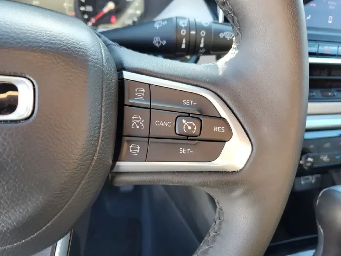 2025 /Black Jeep Compass Limited (3C4NJDCNXST) with an 4 Cyl, 2.0L engine, 8-speed automatic transmission, located at 6064 Gull Rd, Kalamazoo, MI, 49048, (269) 222-0088, 42.328388, -85.512924 - Pack up for a Lake Michigan weekend, tackle snowy I-94 commutes, or run the daily school-and-groceries loop around Kalamazoo-this 2025 Jeep Compass Limited 4WD is built for real-life Michigan driving with the comfort and tech that makes every mile feel easier. With its eye-catching Hydro Blue Pearlc- Photo#19