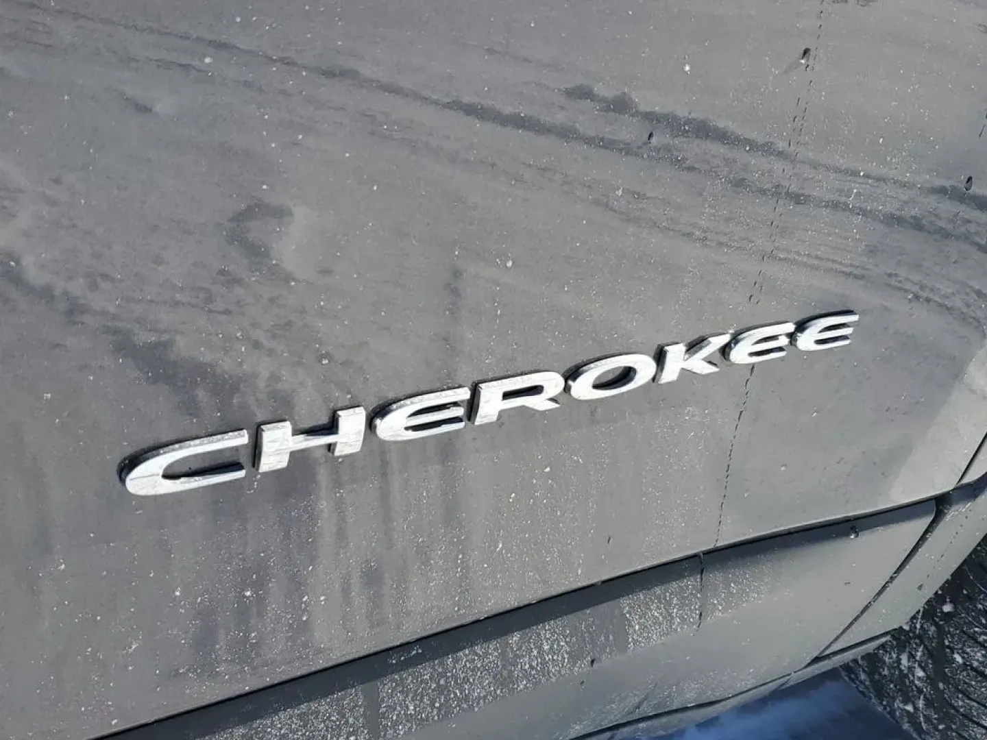 2020 /Black Jeep Cherokee Limited (1C4PJMDXXLD) with an V6, 3.2L engine, 9-speed automatic transmission, located at 6064 Gull Rd, Kalamazoo, MI, 49048, (269) 222-0088, 42.328388, -85.512924 - **Discover Unmatched Adventure with the 2020 Jeep Cherokee Limited at AutoMaxx - Kalamazoo!**<br /> <br /> Are you ready to elevate your driving experience? The 2020 Jeep Cherokee Limited is the ultimate companion for those who crave adventure without sacrificing comfort. This versatile SUV is perfe - Photo#6