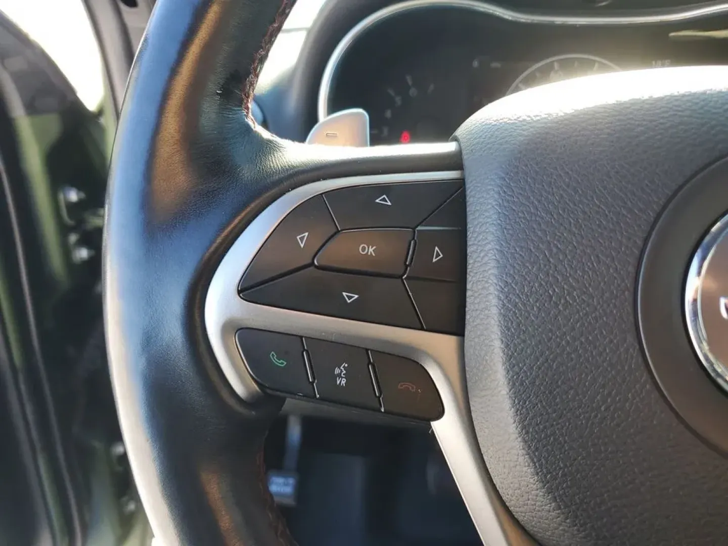 2021 /Black w/Ruby Red Accent Stitching Jeep Grand Cherokee Trailhawk (1C4RJFLG7MC) with an V6, 3.6L engine, 8-speed automatic transmission, located at 6064 Gull Rd, Kalamazoo, MI, 49048, (269) 222-0088, 42.328388, -85.512924 - **Conquer the Roads with the 2021 Jeep Grand Cherokee Trailhawk at AutoMaxx - Kalamazoo!**<br /> <br /> Are you ready to elevate your adventures? Whether you're navigating city streets or tackling rugged terrains for weekend escapades, the 2021 Jeep Grand Cherokee Trailhawk is your ticket to an exhi - Photo#21