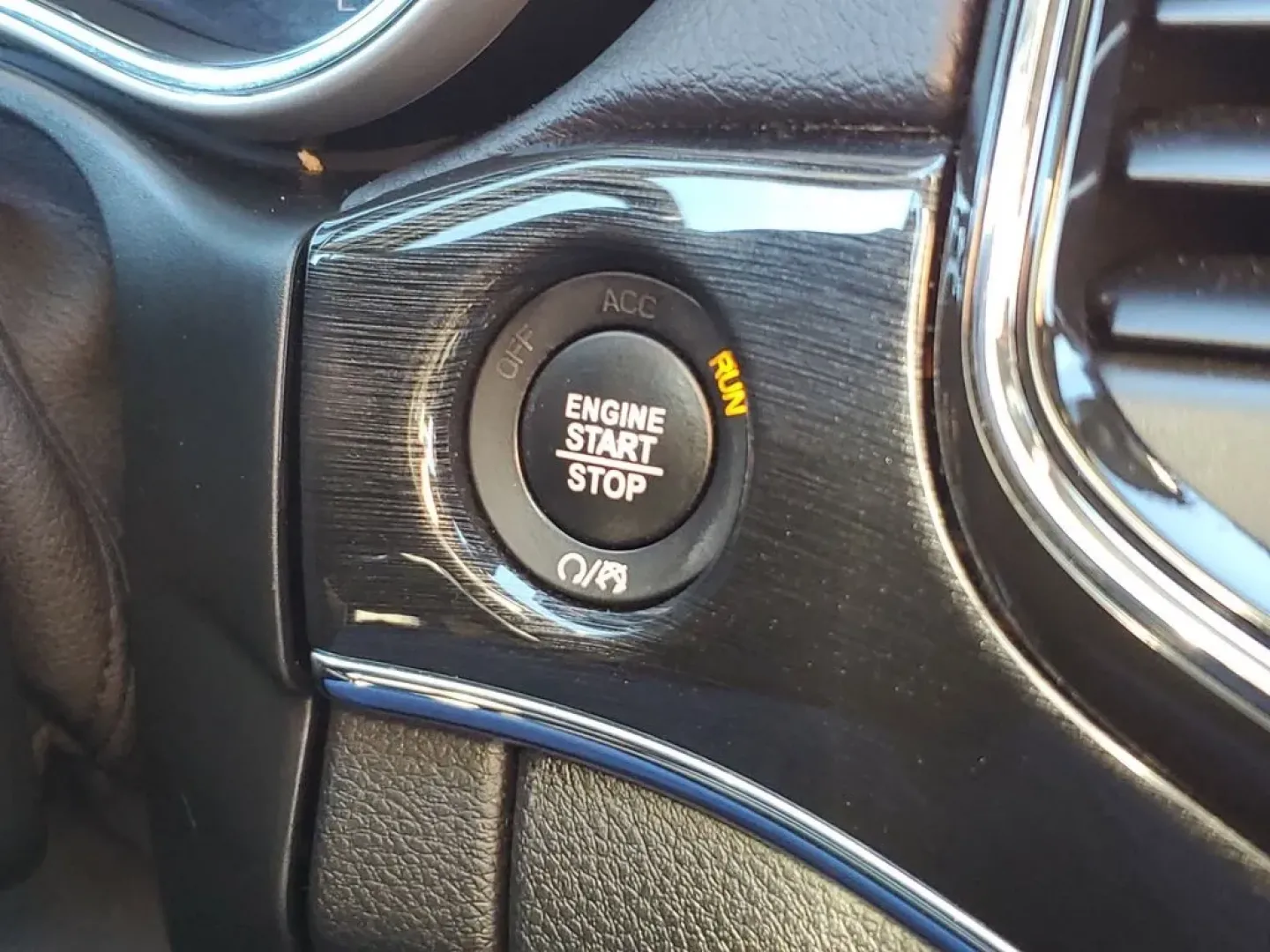 2021 /Black w/Ruby Red Accent Stitching Jeep Grand Cherokee Trailhawk (1C4RJFLG7MC) with an V6, 3.6L engine, 8-speed automatic transmission, located at 6064 Gull Rd, Kalamazoo, MI, 49048, (269) 222-0088, 42.328388, -85.512924 - **Conquer the Roads with the 2021 Jeep Grand Cherokee Trailhawk at AutoMaxx - Kalamazoo!**<br /> <br /> Are you ready to elevate your adventures? Whether you're navigating city streets or tackling rugged terrains for weekend escapades, the 2021 Jeep Grand Cherokee Trailhawk is your ticket to an exhi - Photo#29