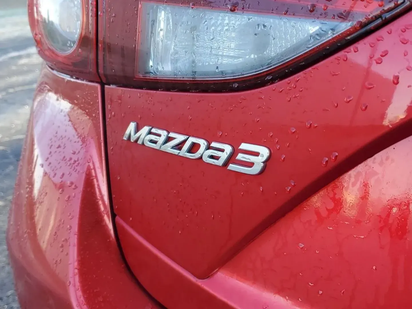 2014 /Almond Mazda Mazda3 s Grand Touring (JM1BM1M30E1) with an 4 Cyl, 2.5L engine, 6-speed automatic transmission, located at 6064 Gull Rd, Kalamazoo, MI, 49048, (269) 222-0088, 42.328388, -85.512924 - **Experience the Thrill of Driving with This 2014 Mazda3 Perfect for Your Active Lifestyle!**<br /> <br /> Are you ready to elevate your daily commute or weekend getaways? Look no further than this stunning 2014 Mazda3 s Grand Touring, a pre-owned gem waiting for its next adventure! With its sporty - Photo#5