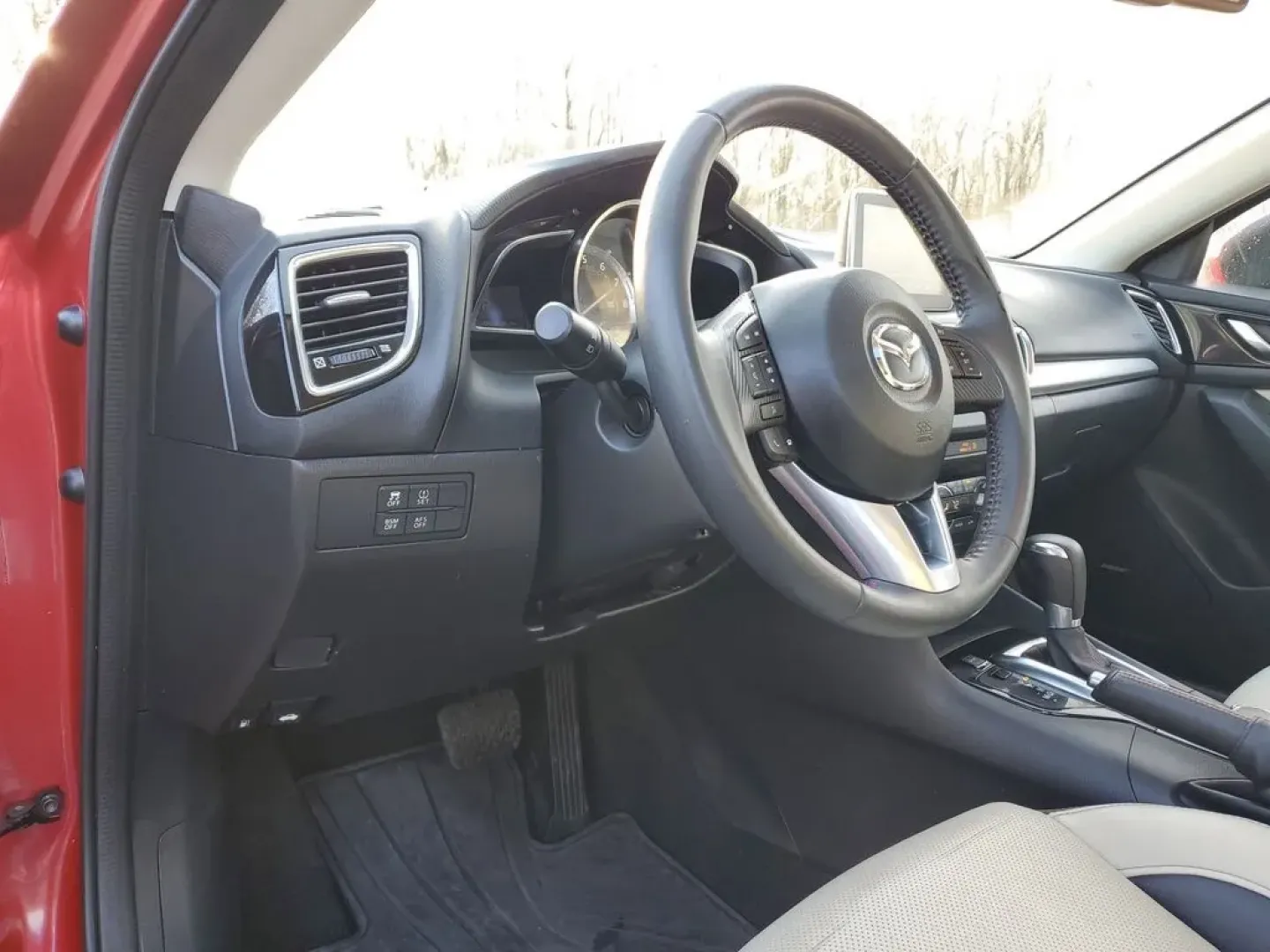 2014 /Almond Mazda Mazda3 s Grand Touring (JM1BM1M30E1) with an 4 Cyl, 2.5L engine, 6-speed automatic transmission, located at 6064 Gull Rd, Kalamazoo, MI, 49048, (269) 222-0088, 42.328388, -85.512924 - **Experience the Thrill of Driving with This 2014 Mazda3 Perfect for Your Active Lifestyle!**<br /> <br /> Are you ready to elevate your daily commute or weekend getaways? Look no further than this stunning 2014 Mazda3 s Grand Touring, a pre-owned gem waiting for its next adventure! With its sporty - Photo#15