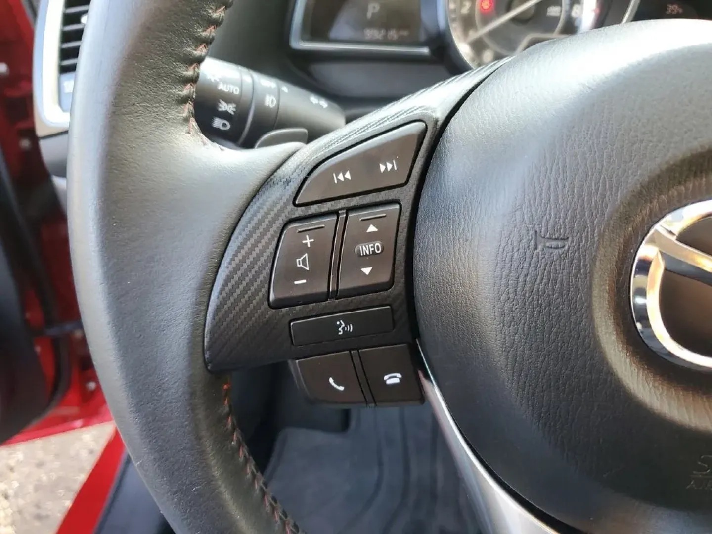 2014 /Almond Mazda Mazda3 s Grand Touring (JM1BM1M30E1) with an 4 Cyl, 2.5L engine, 6-speed automatic transmission, located at 6064 Gull Rd, Kalamazoo, MI, 49048, (269) 222-0088, 42.328388, -85.512924 - **Experience the Thrill of Driving with This 2014 Mazda3 Perfect for Your Active Lifestyle!**<br /> <br /> Are you ready to elevate your daily commute or weekend getaways? Look no further than this stunning 2014 Mazda3 s Grand Touring, a pre-owned gem waiting for its next adventure! With its sporty - Photo#18