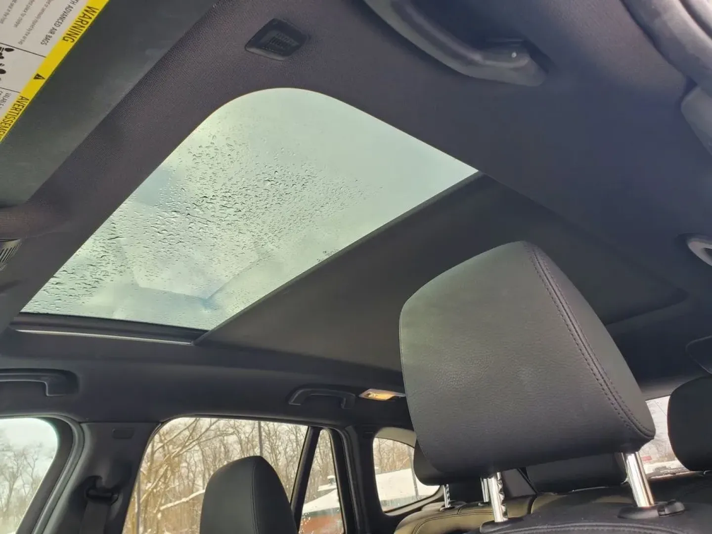 2018 /Black BMW X1 xDrive28i (WBXHT3Z38J4) with an 4 Cyl, 2.0L engine, 8-speed automatic transmission, located at 6064 Gull Rd, Kalamazoo, MI, 49048, (269) 222-0088, 42.328388, -85.512924 - **Discover the Ultimate Adventure with the 2018 BMW X1 at AutoMaxx - Kalamazoo!**<br /> <br /> Are you ready to elevate your driving experience? The 2018 BMW X1 is designed for those who crave adventure without sacrificing comfort and style. This SUV is perfect for weekend getaways, family road trip - Photo#18