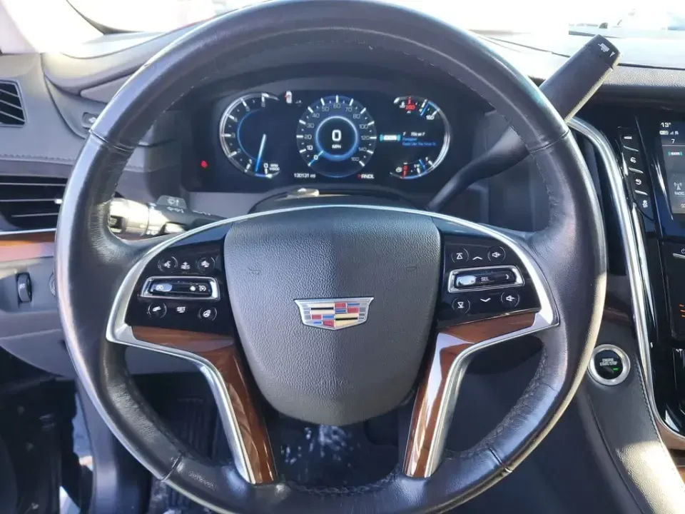 2020 /Jet Black Cadillac Escalade Premium Luxury (1GYS3CKJ6LR) with an V8, 6.2L engine, 10-speed automatic transmission, located at 6064 Gull Rd, Kalamazoo, MI, 49048, (269) 222-0088, 42.328388, -85.512924 - **Experience Luxury and Versatility with the 2020 Cadillac Escalade at AutoMaxx Kalamazoo!**<br /> <br /> Are you ready to elevate your driving experience while accommodating your growing family or embarking on weekend adventures? Look no further than this stunning 2020 Cadillac Escalade, available - Photo#17