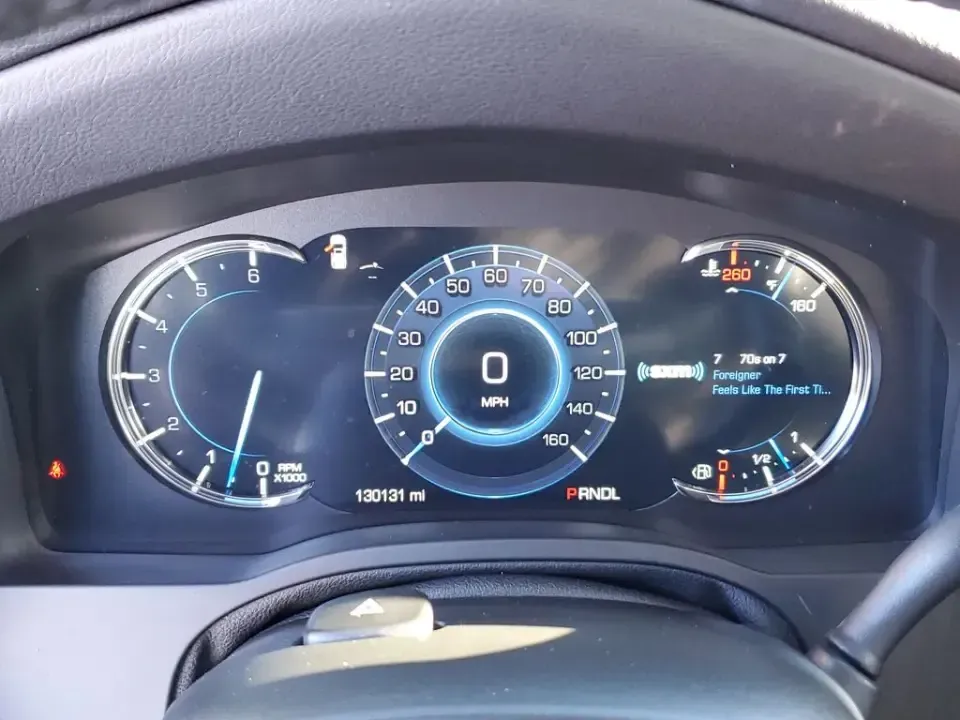2020 /Jet Black Cadillac Escalade Premium Luxury (1GYS3CKJ6LR) with an V8, 6.2L engine, 10-speed automatic transmission, located at 6064 Gull Rd, Kalamazoo, MI, 49048, (269) 222-0088, 42.328388, -85.512924 - **Experience Luxury and Versatility with the 2020 Cadillac Escalade at AutoMaxx Kalamazoo!**<br /> <br /> Are you ready to elevate your driving experience while accommodating your growing family or embarking on weekend adventures? Look no further than this stunning 2020 Cadillac Escalade, available - Photo#20