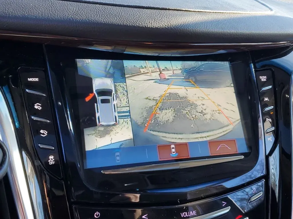 2020 /Jet Black Cadillac Escalade Premium Luxury (1GYS3CKJ6LR) with an V8, 6.2L engine, 10-speed automatic transmission, located at 6064 Gull Rd, Kalamazoo, MI, 49048, (269) 222-0088, 42.328388, -85.512924 - **Experience Luxury and Versatility with the 2020 Cadillac Escalade at AutoMaxx Kalamazoo!**<br /> <br /> Are you ready to elevate your driving experience while accommodating your growing family or embarking on weekend adventures? Look no further than this stunning 2020 Cadillac Escalade, available - Photo#23