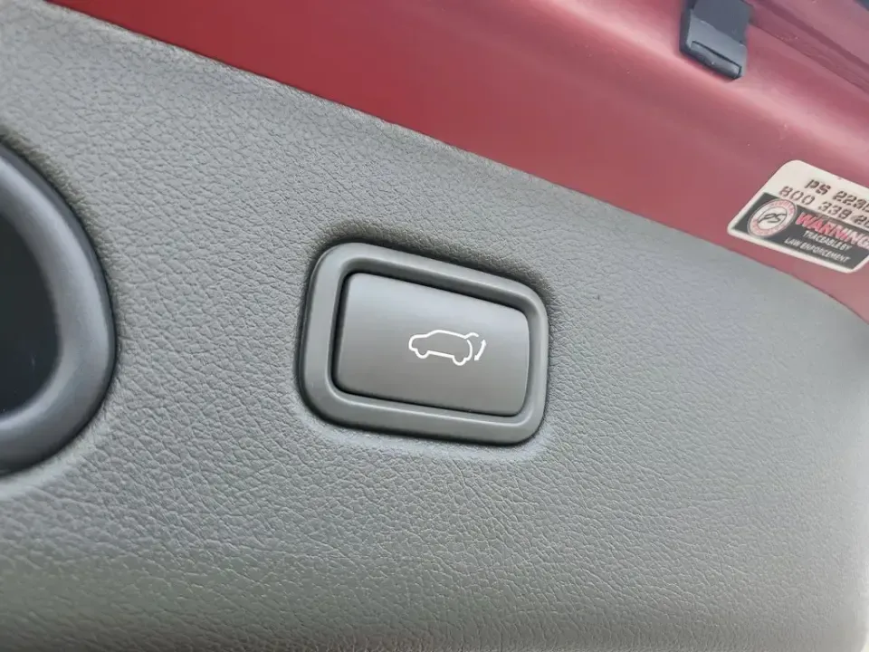 2018 /Gray Kia Sportage SX Turbo (KNDPRCA68J7) with an 4 Cyl, 2.0L engine, 6-speed automatic transmission, located at 6064 Gull Rd, Kalamazoo, MI, 49048, (269) 222-0088, 42.328388, -85.512924 - **Adventure Awaits with the 2018 Kia Sportage SX Turbo at AutoMaxx - Kalamazoo!**<br /> <br /> If you're searching for the perfect blend of style, comfort, and functionality, look no further than the 2018 Kia Sportage SX Turbo. Ideal for weekend getaways or daily commutes, this pre-owned SUV is read - Photo#8