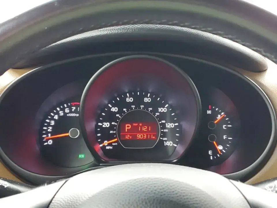 2016 /Brown 2-Tone Kia Soul + (KNDJP3A57G7) with an 4 Cyl, 2.0L engine, 6-speed automatic transmission, located at 6064 Gull Rd, Kalamazoo, MI, 49048, (269) 222-0088, 42.328388, -85.512924 - **Discover the Perfect Blend of Comfort and Style with This 2016 Kia Soul at AutoMaxx - Kalamazoo!**<br /> <br /> Are you ready to elevate your daily commute or embark on weekend adventures? Look no further than this stylish 2016 Kia Soul, available now at AutoMaxx - Kalamazoo. This pre-owned gem is - Photo#16