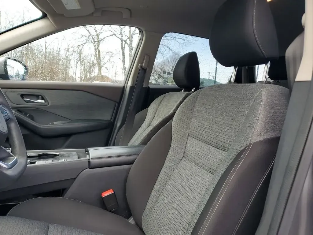 2023 /Charcoal Nissan Rogue SV (JN8BT3BA6PW) with an 3 Cyl, 1.5L engine, CVT transmission, located at 6064 Gull Rd, Kalamazoo, MI, 49048, (269) 222-0088, 42.328388, -85.512924 - **Unleash Adventure with this 2023 Nissan Rogue SV SUV - Your Perfect Companion for Everyday Journeys!**<br /> <br /> Are you ready to elevate your daily drives and weekend escapes? Look no further! The 2023 Nissan Rogue SV, now available at AutoMaxx in Kalamazoo, MI, is the ideal SUV for those who - Photo#13