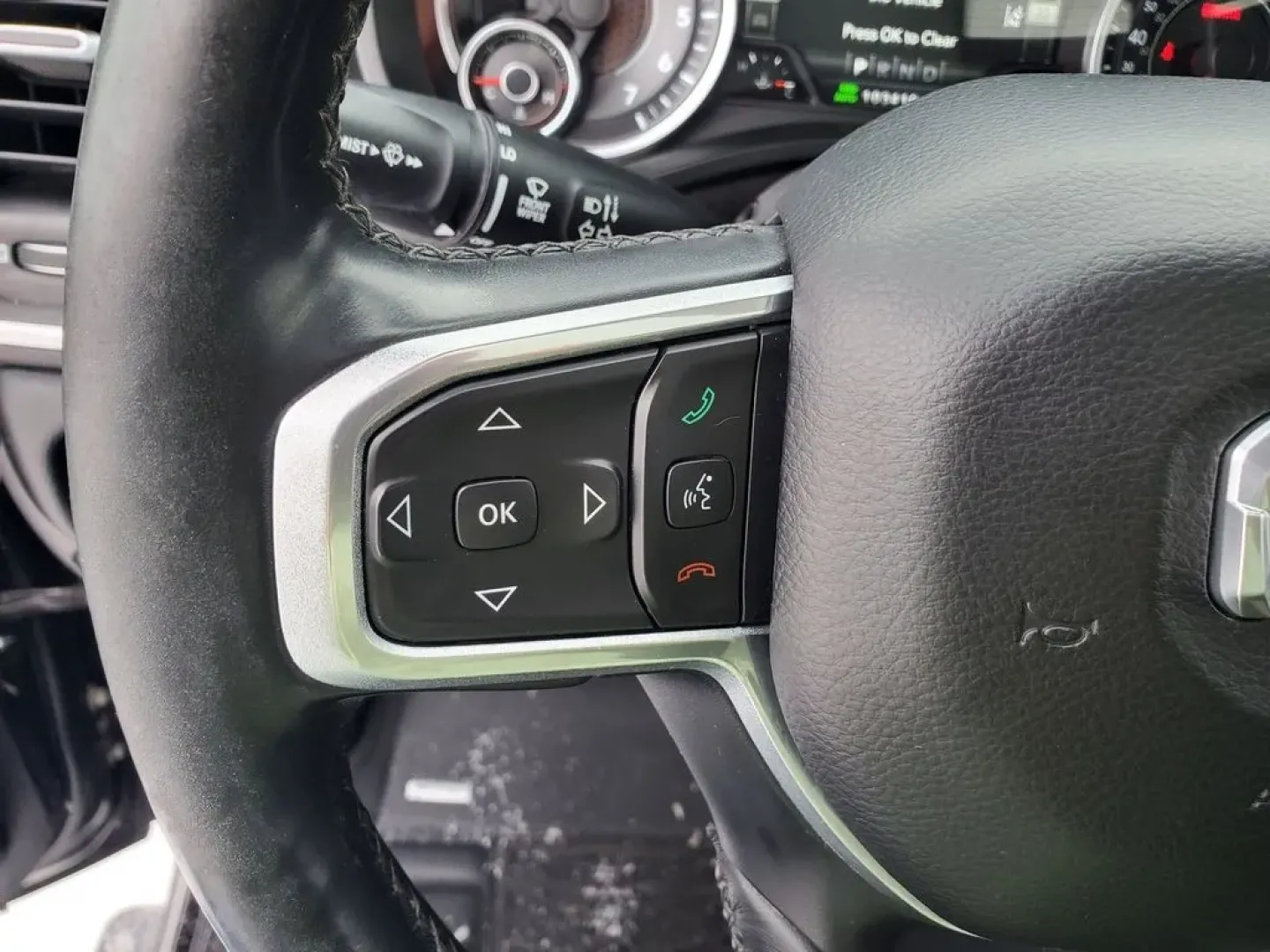 2019 /Black Ram 1500 Laramie (1C6SRFJT3KN) with an V8, 5.7L engine, 8-speed automatic transmission, located at 6064 Gull Rd, Kalamazoo, MI, 49048, (269) 222-0088, 42.328388, -85.512924 - **Discover Your Next Adventure with the 2019 Ram 1500 Laramie Perfect for Every Lifestyle!**<br /> <br /> At AutoMaxx - Kalamazoo, we understand that life is a journey, and having the right vehicle makes all the difference. Whether you're a weekend warrior looking to haul your gear for outdoor adve - Photo#18