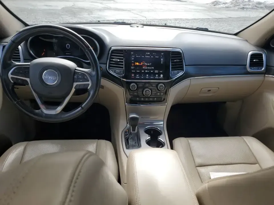 2020 /Light Frost Beige/Black Jeep Grand Cherokee Limited (1C4RJFBG3LC) with an V6, 3.6L engine, 8-speed automatic transmission, located at 6064 Gull Rd, Kalamazoo, MI, 49048, (269) 222-0088, 42.328388, -85.512924 - **Experience the Ultimate Adventure with the 2020 Jeep Grand Cherokee Limited at AutoMaxx Kalamazoo!**<br /> <br /> Are you searching for a versatile SUV that can elevate your weekend getaways or daily commutes? Look no further than the stunning 2020 Jeep Grand Cherokee Limited, available now at Au - Photo#10