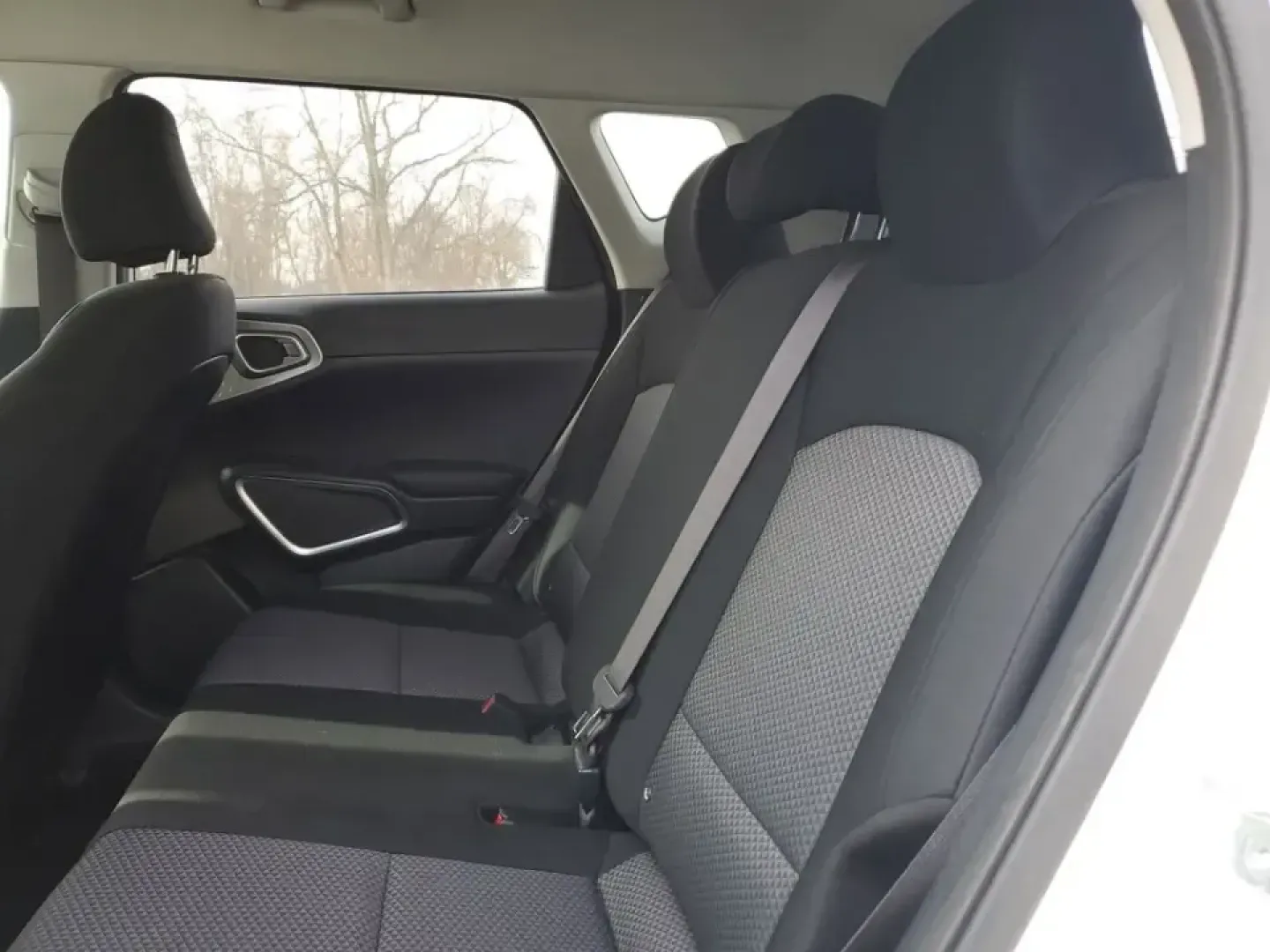 2024 /Black Kia Soul S (KNDJ23AUXR7) with an 4 Cyl, 2.0L engine, CVT transmission, located at 6064 Gull Rd, Kalamazoo, MI, 49048, (269) 222-0088, 42.328388, -85.512924 - **Discover the 2024 Kia Soul: Your Perfect Blend of Style and Functionality for Everyday Adventures!**<br /> <br /> Are you in the market for a versatile, affordable used car that seamlessly fits into your busy lifestyle? Look no further than the 2024 Kia Soul, available now at AutoMaxx - Kalamazoo! - Photo#7