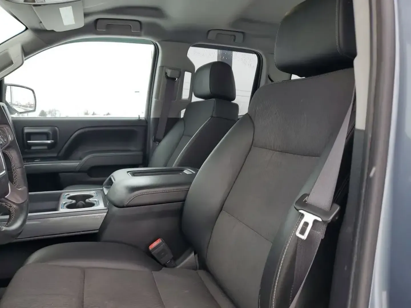 2016 /Jet Black/Spice Red GMC Sierra SLE (1GTV2MEC7GZ) with an V8, 5.3L engine, 6-speed automatic transmission, located at 6064 Gull Rd, Kalamazoo, MI, 49048, (269) 222-0088, 42.328388, -85.512924 - **Unleash Adventure with the 2016 GMC Sierra SLE The Ultimate Pickup for Every Lifestyle!**<br /> <br /> Imagine cruising down the open road, with the wind in your hair and the spacious cabin of the 2016 GMC Sierra SLE welcoming you and your passengers. This powerful pickup is not just a vehicle; i - Photo#13