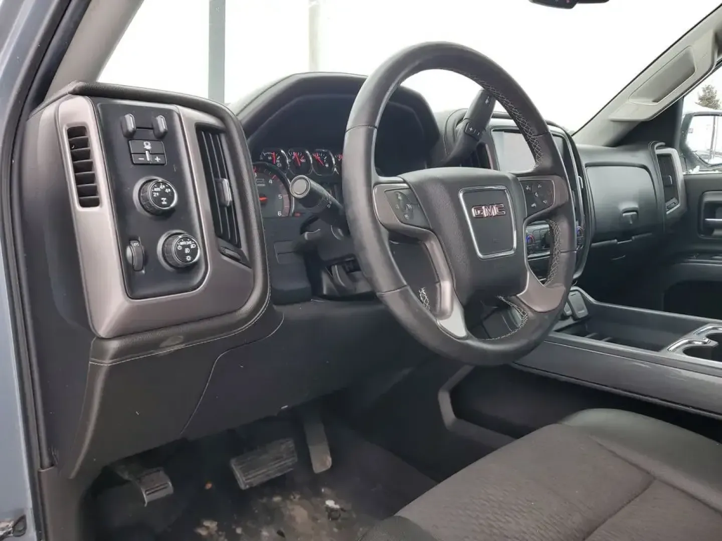 2016 /Jet Black/Spice Red GMC Sierra SLE (1GTV2MEC7GZ) with an V8, 5.3L engine, 6-speed automatic transmission, located at 6064 Gull Rd, Kalamazoo, MI, 49048, (269) 222-0088, 42.328388, -85.512924 - **Unleash Adventure with the 2016 GMC Sierra SLE The Ultimate Pickup for Every Lifestyle!**<br /> <br /> Imagine cruising down the open road, with the wind in your hair and the spacious cabin of the 2016 GMC Sierra SLE welcoming you and your passengers. This powerful pickup is not just a vehicle; i - Photo#14