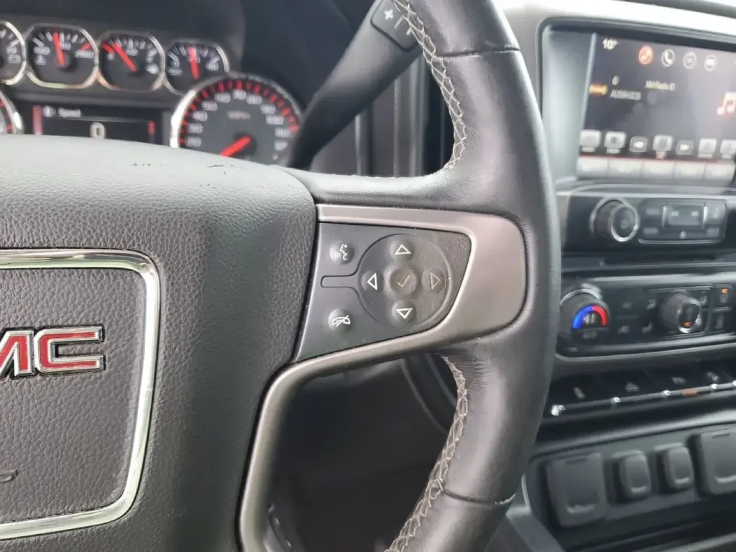 2016 /Jet Black/Spice Red GMC Sierra SLE (1GTV2MEC7GZ) with an V8, 5.3L engine, 6-speed automatic transmission, located at 6064 Gull Rd, Kalamazoo, MI, 49048, (269) 222-0088, 42.328388, -85.512924 - **Unleash Adventure with the 2016 GMC Sierra SLE The Ultimate Pickup for Every Lifestyle!**<br /> <br /> Imagine cruising down the open road, with the wind in your hair and the spacious cabin of the 2016 GMC Sierra SLE welcoming you and your passengers. This powerful pickup is not just a vehicle; i - Photo#18