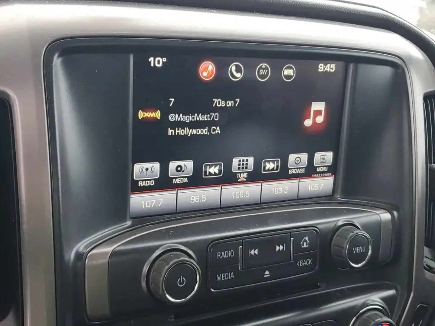 2016 /Jet Black/Spice Red GMC Sierra SLE (1GTV2MEC7GZ) with an V8, 5.3L engine, 6-speed automatic transmission, located at 6064 Gull Rd, Kalamazoo, MI, 49048, (269) 222-0088, 42.328388, -85.512924 - **Unleash Adventure with the 2016 GMC Sierra SLE The Ultimate Pickup for Every Lifestyle!**<br /> <br /> Imagine cruising down the open road, with the wind in your hair and the spacious cabin of the 2016 GMC Sierra SLE welcoming you and your passengers. This powerful pickup is not just a vehicle; i - Photo#22