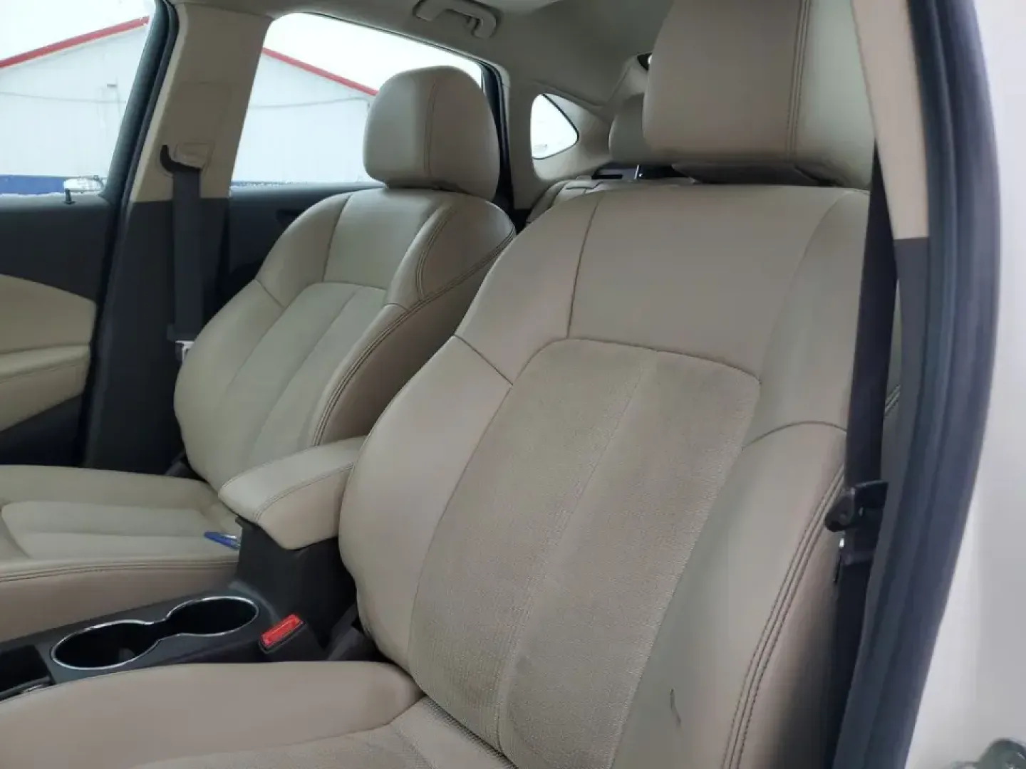 2014 /Cashmere Buick Verano Convenience Group (1G4PR5SK1E4) with an 4 Cyl, 2.4L engine, 6-speed automatic transmission, located at 6064 Gull Rd, Kalamazoo, MI, 49048, (269) 222-0088, 42.328388, -85.512924 - **Experience Luxury and Comfort with the 2014 Buick Verano - Perfect for Your Daily Commute!**<br /> <br /> Are you searching for a vehicle that balances comfort, style, and practicality? Look no further than this stunning 2014 Buick Verano available now at AutoMaxx - Kalamazoo! Located at 6064 Gull- Photo#13