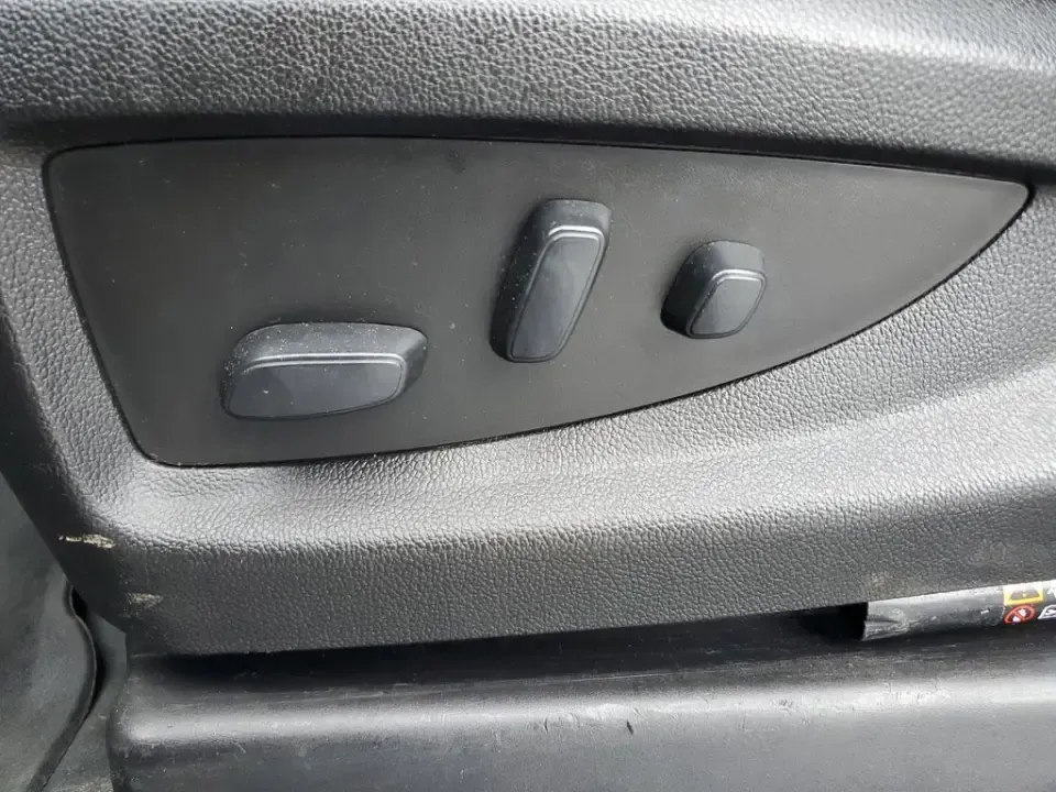 2020 /Jet Black Chevrolet Tahoe LS (1GNSKAKC1LR) with an V8, 5.3L engine, 6-speed automatic transmission, located at 6064 Gull Rd, Kalamazoo, MI, 49048, (269) 222-0088, 42.328388, -85.512924 - **Discover Your Next Adventure with the 2020 Chevrolet Tahoe at AutoMaxx - Kalamazoo!**<br /> <br /> Are you ready to elevate your family road trips or weekend adventures? The 2020 Chevrolet Tahoe, available now at AutoMaxx in Kalamazoo, MI, is designed to accommodate everything from daily commutes - Photo#11