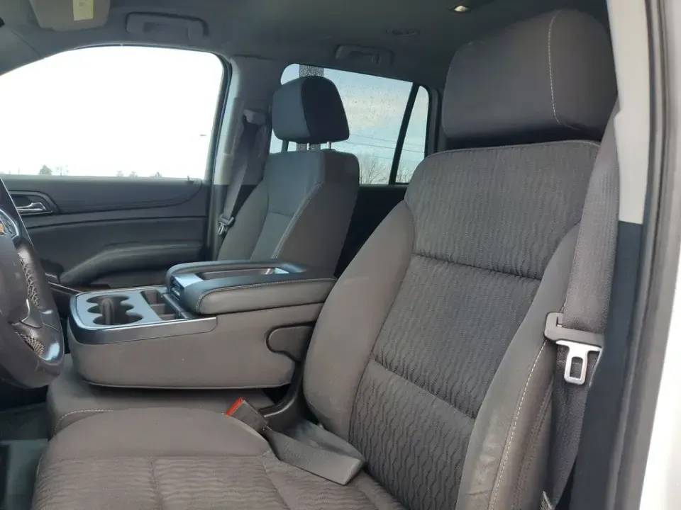 2020 /Jet Black Chevrolet Tahoe LS (1GNSKAKC1LR) with an V8, 5.3L engine, 6-speed automatic transmission, located at 6064 Gull Rd, Kalamazoo, MI, 49048, (269) 222-0088, 42.328388, -85.512924 - **Discover Your Next Adventure with the 2020 Chevrolet Tahoe at AutoMaxx - Kalamazoo!**<br /> <br /> Are you ready to elevate your family road trips or weekend adventures? The 2020 Chevrolet Tahoe, available now at AutoMaxx in Kalamazoo, MI, is designed to accommodate everything from daily commutes - Photo#12