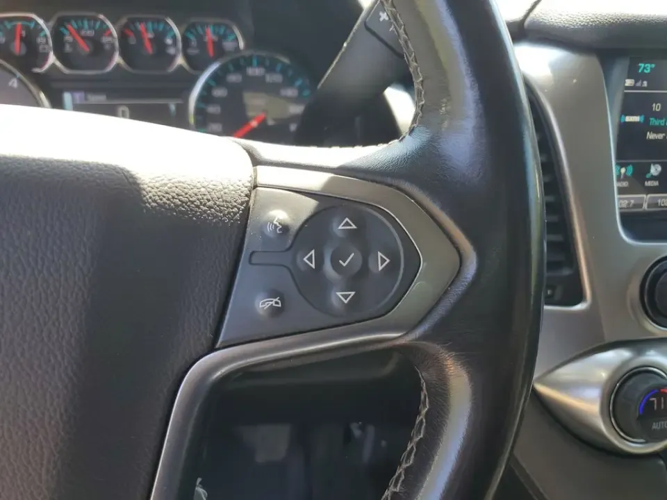 2020 Summit White Chevrolet Tahoe LS (1GNSKAKC1LR) with an EcoTec3 5.3L V8 engine, Automatic transmission, located at 6064 Gull Rd, Kalamazoo, MI, 49048, (269) 222-0088, 42.328388, -85.512924- Photo#34