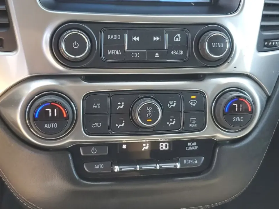 2020 Summit White Chevrolet Tahoe LS (1GNSKAKC1LR) with an EcoTec3 5.3L V8 engine, Automatic transmission, located at 6064 Gull Rd, Kalamazoo, MI, 49048, (269) 222-0088, 42.328388, -85.512924- Photo#42
