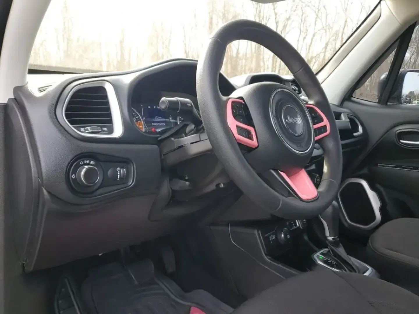 2019 /Black Jeep Renegade Sport (ZACNJBAB6KP) with an 4 Cyl, 2.4L engine, 9-speed automatic transmission, located at 6064 Gull Rd, Kalamazoo, MI, 49048, (269) 222-0088, 42.328388, -85.512924 - **Explore Adventure with the 2019 Jeep Renegade Sport - Your Perfect Crossover SUV!**<br /> <br /> Are you ready to embark on your next adventure? The 2019 Jeep Renegade Sport is the perfect companion for weekend getaways, daily commutes, and everything in between. Designed for those who crave a lif- Photo#11