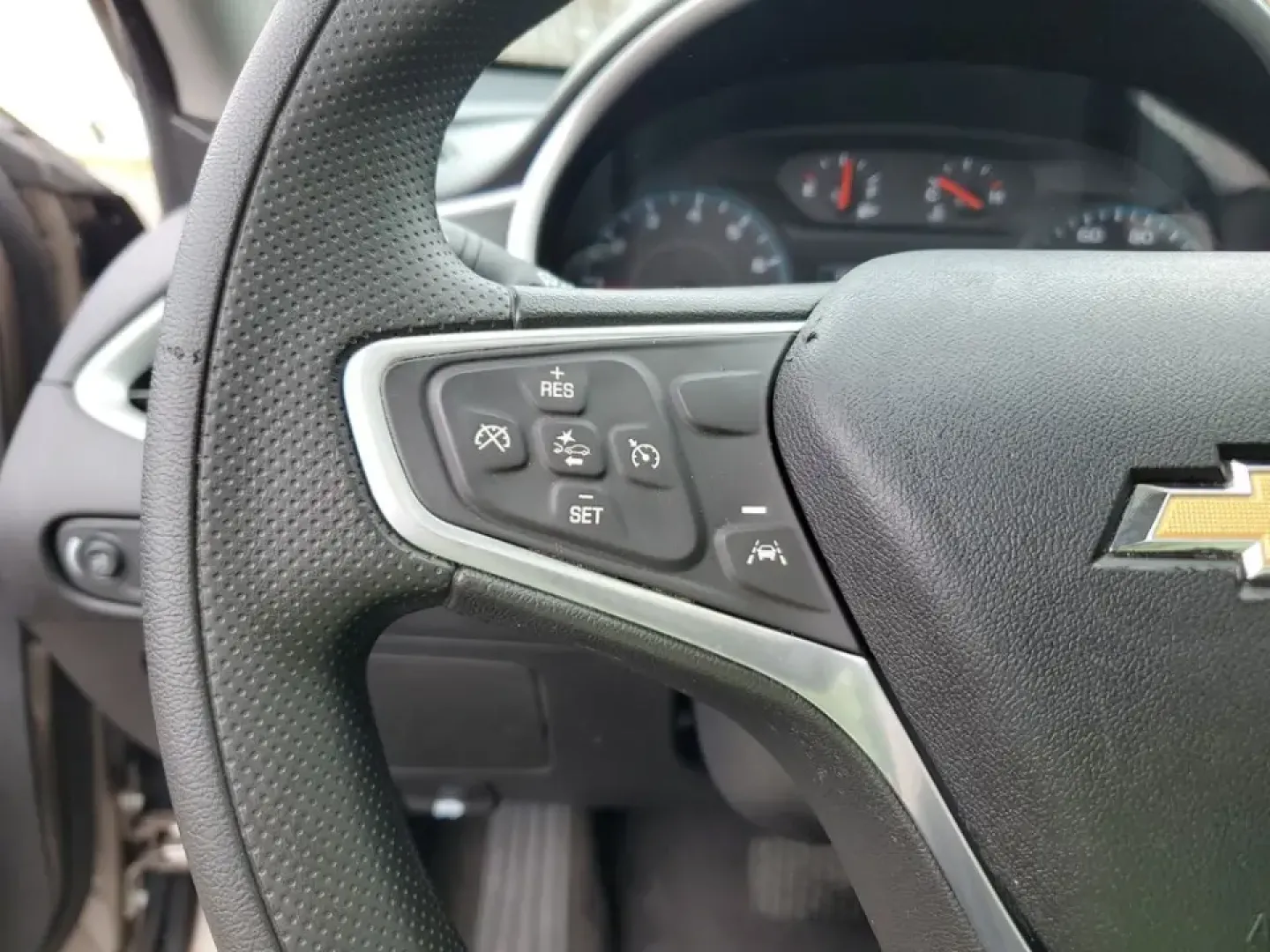 2023 /Jet Black Chevrolet Malibu LT (1G1ZD5ST8PF) with an 4 Cyl, 1.5L engine, CVT transmission, located at 6064 Gull Rd, Kalamazoo, MI, 49048, (269) 222-0088, 42.328388, -85.512924 - Pack up the family, set your playlist, and make your daily drive feel like a mini road trip-this **2023 Chevrolet Malibu LT** is the kind of modern, comfortable sedan that fits life in Kalamazoo beautifully, whether you're commuting across town, heading out toward Lake Michigan for the weekend, or r- Photo#17