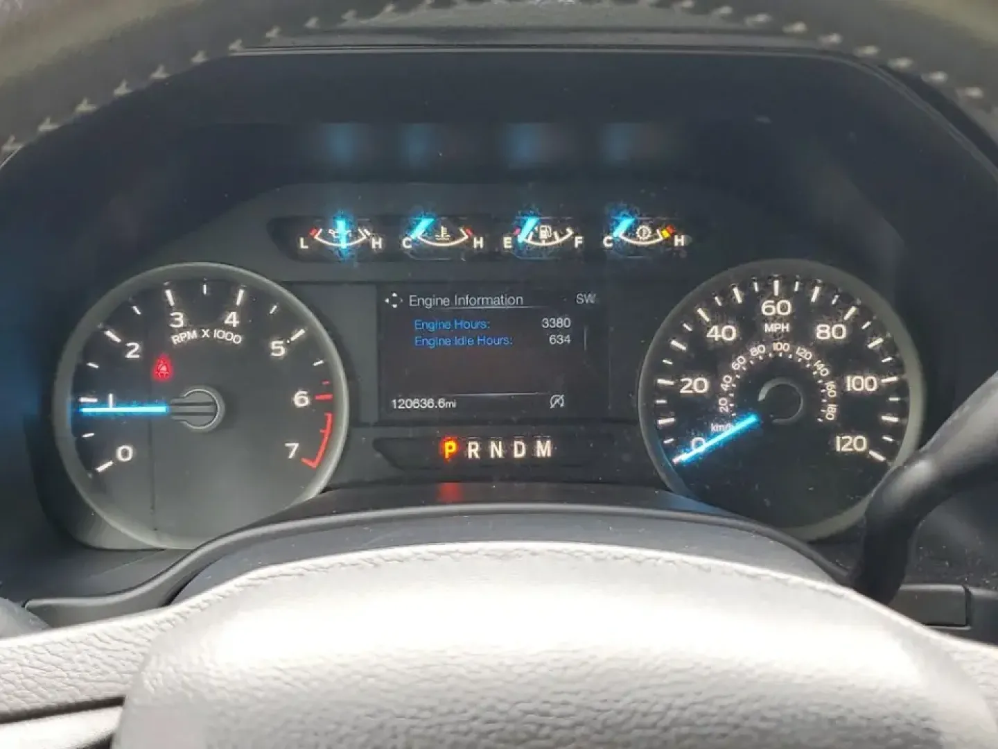2020 /Medium Earth Gray Ford F-150 XLT (1FTEW1EP9LF) with an V6, 2.7L engine, 10-speed automatic transmission, located at 6064 Gull Rd, Kalamazoo, MI, 49048, (269) 222-0088, 42.328388, -85.512924 - Whether you're hauling weekend project supplies to a home in Oshtemo, towing a camper out toward Fort Custer Recreation Area, or commuting down Gull Road and I-94 with confidence in all seasons, this 2020 Ford F-150 XLT 4WD is the kind of truck that fits real life in Southwest Michigan. It delivers- Photo#19