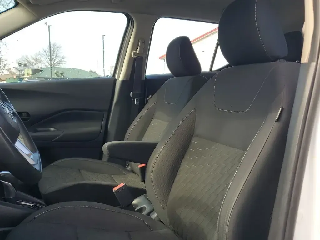 2022 /Charcoal Nissan Kicks S (3N1CP5BV2NL) with an 4 Cyl, 1.6L engine, CVT transmission, located at 6064 Gull Rd, Kalamazoo, MI, 49048, (269) 222-0088, 42.328388, -85.512924 - Whether you're tackling a long commute down Gull Road, running errands between Downtown Kalamazoo and Portage, or planning a weekend escape to Lake Michigan, this 2022 Nissan Kicks S is the kind of practical, easy-to-live-with SUV that fits real life. With its efficient 1.6L 4-cylinder engine, smoot - Photo#12