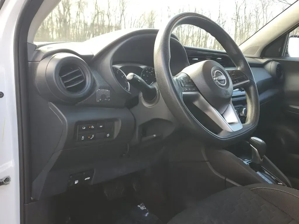 2022 /Charcoal Nissan Kicks S (3N1CP5BV2NL) with an 4 Cyl, 1.6L engine, CVT transmission, located at 6064 Gull Rd, Kalamazoo, MI, 49048, (269) 222-0088, 42.328388, -85.512924 - Whether you're tackling a long commute down Gull Road, running errands between Downtown Kalamazoo and Portage, or planning a weekend escape to Lake Michigan, this 2022 Nissan Kicks S is the kind of practical, easy-to-live-with SUV that fits real life. With its efficient 1.6L 4-cylinder engine, smoot - Photo#13