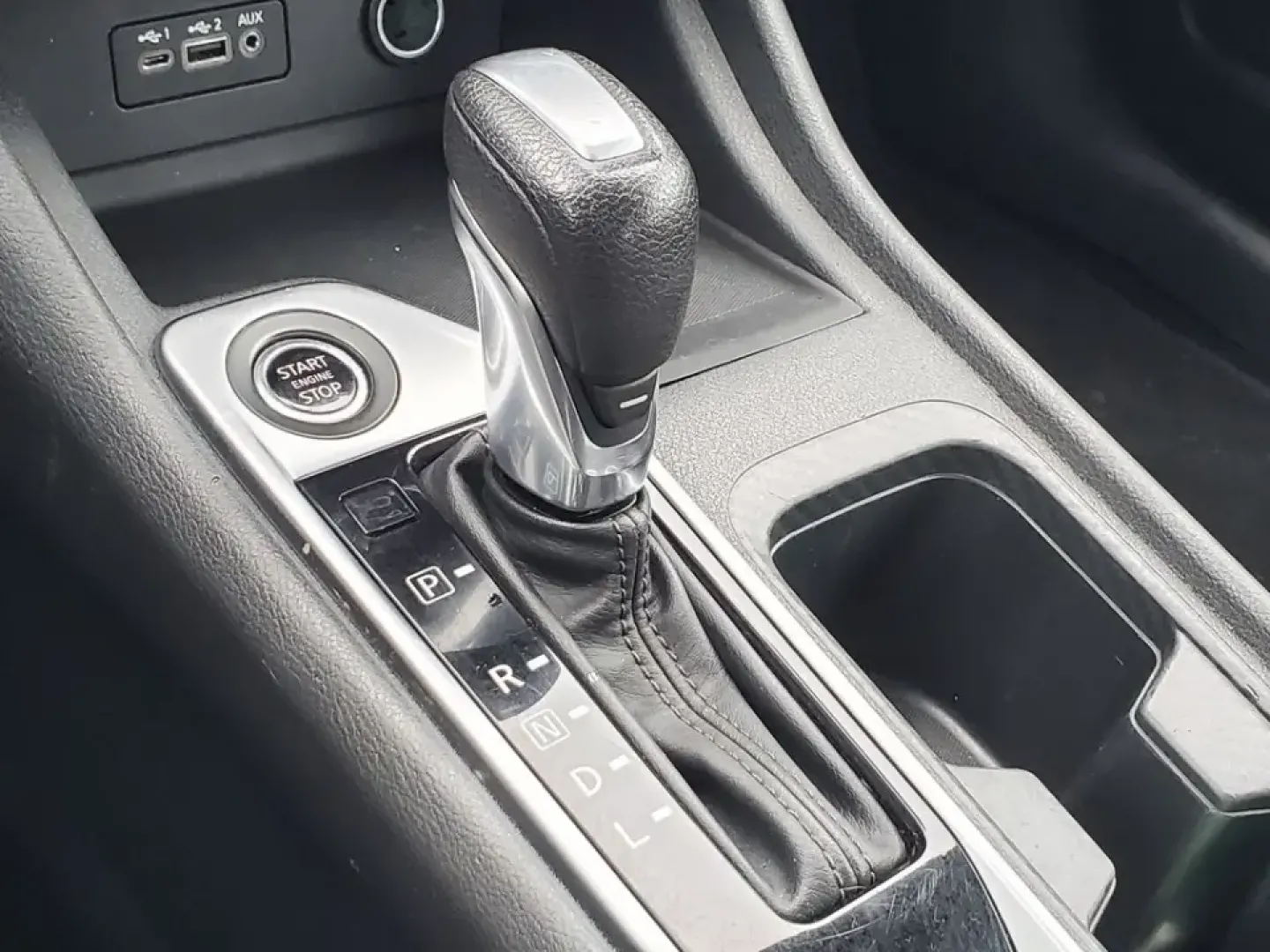 2023 /Charcoal Nissan Sentra SV (3N1AB8CV1PY) with an 4 Cyl, 2.0L engine, CVT transmission, located at 6064 Gull Rd, Kalamazoo, MI, 49048, (269) 222-0088, 42.328388, -85.512924 - Built for real life in Southwest Michigan-whether you're tackling a long commute to downtown Kalamazoo, shuttling kids between school and practice, or planning an easy weekend escape to Lake Michigan-this **2023 Nissan Sentra SV** delivers the comfort, tech, and confidence that make everyday driving- Photo#21