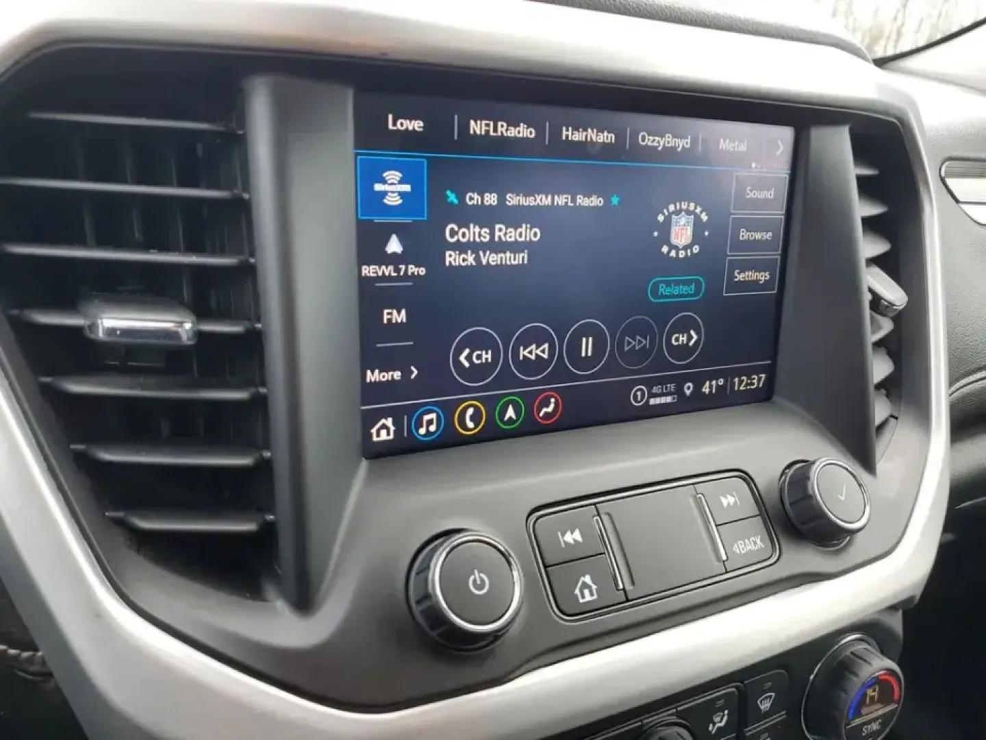 2023 /Jet Black GMC Acadia SLT (1GKKNML48PZ) with an 4 Cyl, 2.0L engine, 9-speed automatic transmission, located at 6064 Gull Rd, Kalamazoo, MI, 49048, (269) 222-0088, 42.328388, -85.512924 - Need a road-trip-ready SUV that can handle school drop-offs, long commutes across town, and weekend escapes to Lake Michigan without feeling cramped? This **2023 GMC Acadia SLT** delivers the comfort and tech families and busy professionals want, with three-row flexibility and a smooth, efficient tu - Photo#23