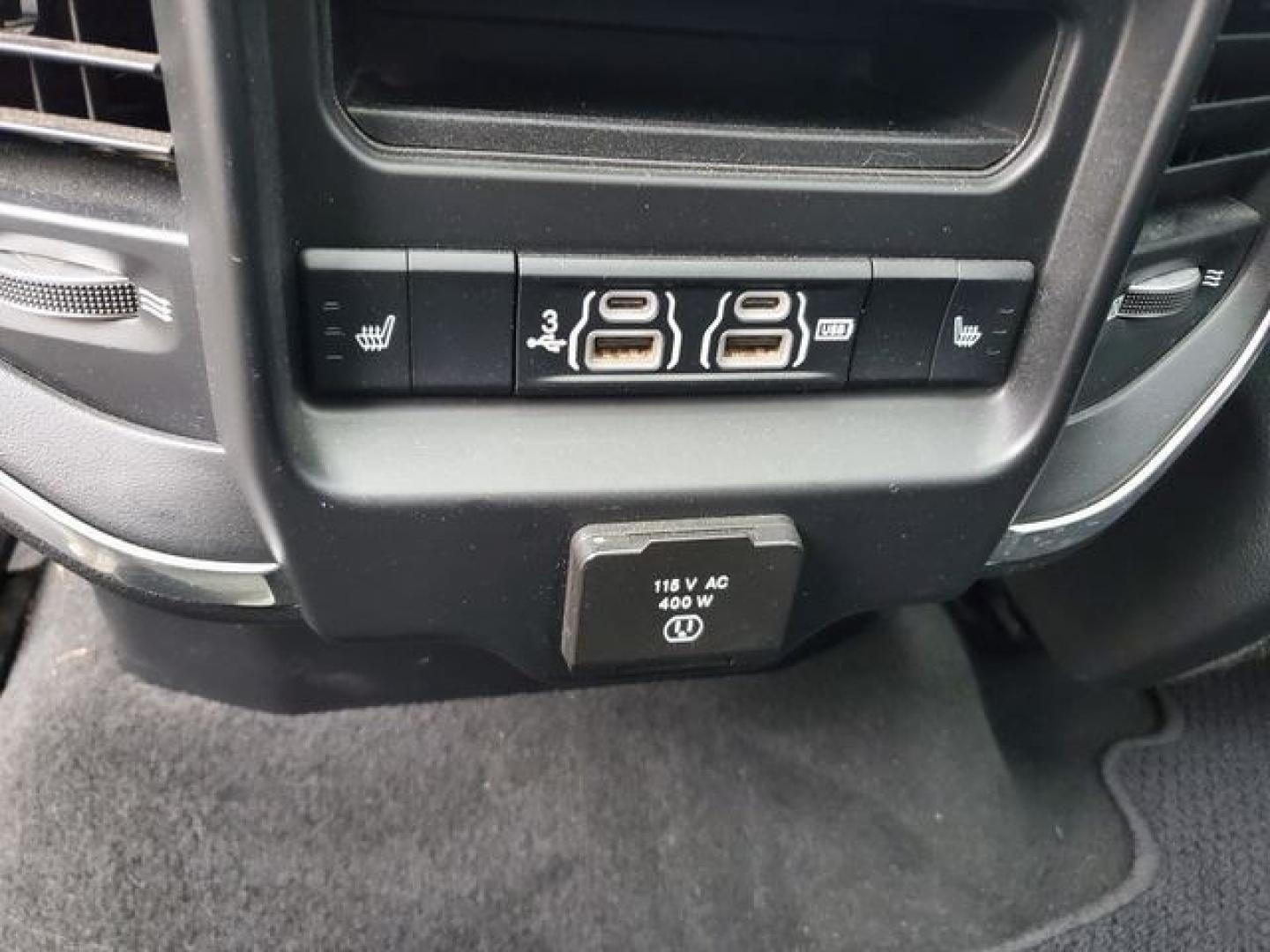 2019 Diamond Black Crystal Pearlcoat /Black Ram 1500 Laramie (1C6SRFRT4KN) with an HEMI 5.7L V8 Multi Displacement VVT engine, Automatic transmission, located at 6064 Gull Rd, Kalamazoo, MI, 49048, (269) 222-0088, 42.328388, -85.512924- Photo#8