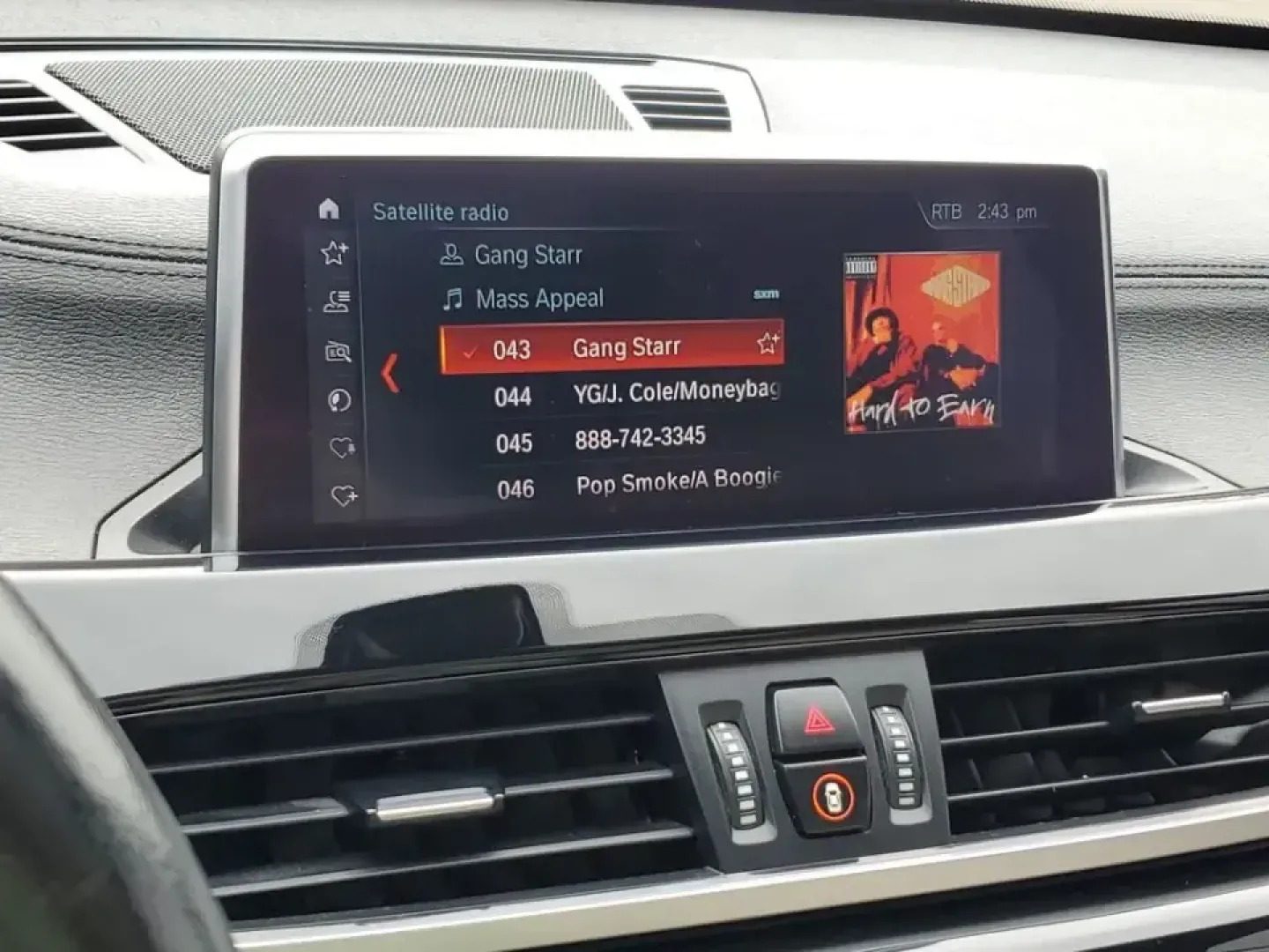 2021 /Oyster/Black BMW X1 sDrive28i (WBXJG7C07M5) with an 4 Cyl, 2.0L engine, 8-speed automatic transmission, located at 6064 Gull Rd, Kalamazoo, MI, 49048, (269) 222-0088, 42.328388, -85.512924 - Whether you're commuting daily between Kalamazoo and Portage, planning weekend getaways to South Haven, or simply want a premium SUV that's easy to park downtown near the Kalamazoo Mall, this 2021 BMW X1 sDrive28i is built for real life. It blends BMW performance with practical cargo space and moder - Photo#25