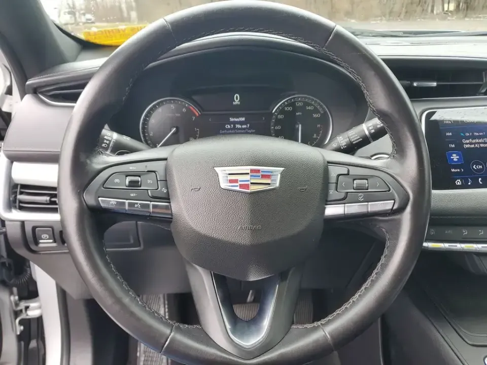 2022 /Jet Black Cadillac XT4 FWD Premium Luxury (1GYFZCR47NF) with an 4 Cyl, 2.0L engine, 9-speed automatic transmission, located at 6064 Gull Rd, Kalamazoo, MI, 49048, (269) 222-0088, 42.328388, -85.512924 - For commuters who want premium comfort without giving up practicality, this 2022 Cadillac XT4 Premium Luxury is the kind of SUV that makes everyday life feel like an upgrade-whether you're cruising down Gull Road to work, running errands near Downtown Kalamazoo, or packing up for a weekend escape to - Photo#17