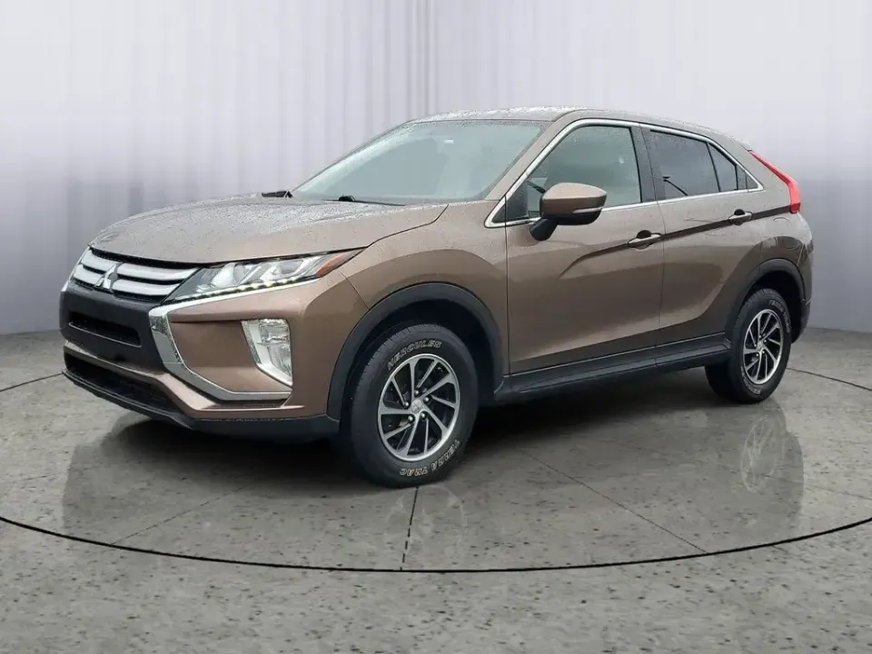 2020 /Black Mitsubishi Eclipse Cross ES (JA4AT3AA4LZ) with an 4 Cyl, 1.5L engine, 8-speed CVT transmission, located at 6064 Gull Rd, Kalamazoo, MI, 49048, (269) 222-0088, 42.328388, -85.512924 - Whether you're a Kalamazoo commuter battling unpredictable Michigan weather, a weekend adventurer heading out toward Gull Lake, or a growing household that needs one SUV to do it all, this 2020 Mitsubishi Eclipse Cross ES AWD is built for real life. With confident traction, smart safety tech, and ev - Photo#1