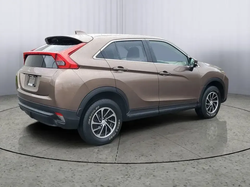 2020 /Black Mitsubishi Eclipse Cross ES (JA4AT3AA4LZ) with an 4 Cyl, 1.5L engine, 8-speed CVT transmission, located at 6064 Gull Rd, Kalamazoo, MI, 49048, (269) 222-0088, 42.328388, -85.512924 - Whether you're a Kalamazoo commuter battling unpredictable Michigan weather, a weekend adventurer heading out toward Gull Lake, or a growing household that needs one SUV to do it all, this 2020 Mitsubishi Eclipse Cross ES AWD is built for real life. With confident traction, smart safety tech, and ev - Photo#3